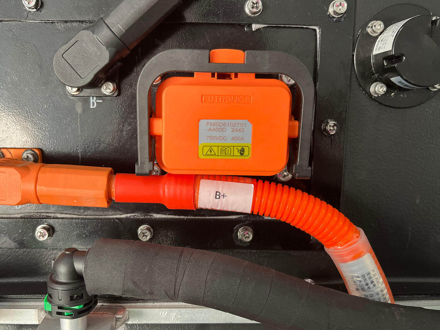 Polinovel 241kWh Outdoor Cabinet Battery Energy Storage System